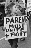 PARENTS MUST UNITE + FIGHT.HACKNEY FLASHERS. AGITPROP, TRAVAIL ET FEMINISME SOCIALISTE EN ANGLETERRE