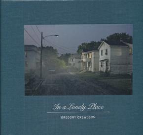 gregory-crewdson-in-a-lonely-place-anglais-allemand