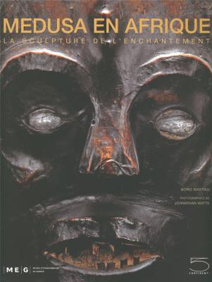 medusa-en-afrique-la-sculpture-de-l-enchantement